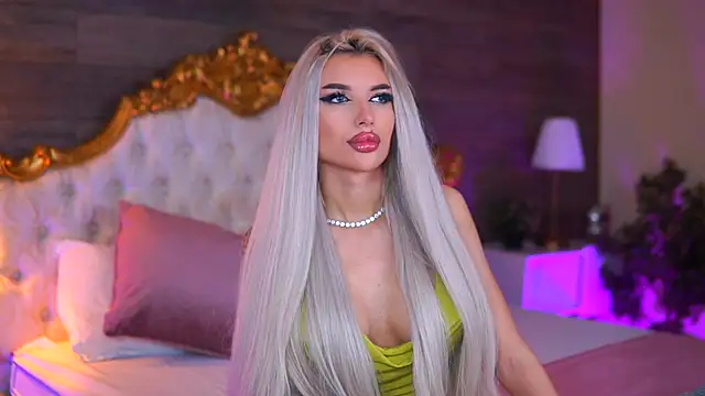 Juicy Jessye online show from 12/17/25, 09:32