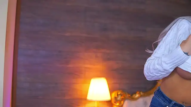 Juicy Jessye online show from 03/22/26, 08:45