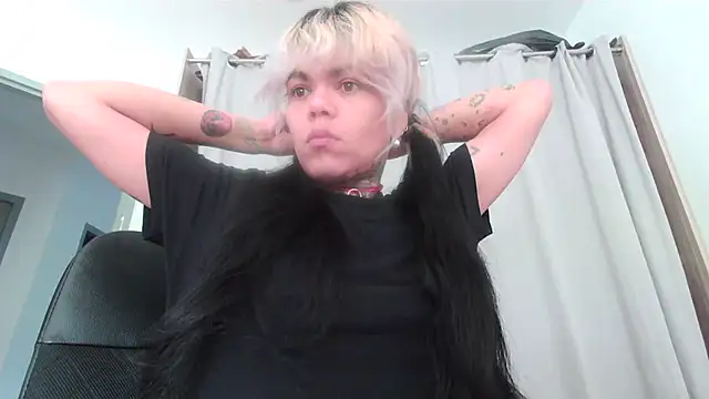 serena  vedette online show from 09/11/25, 08:14