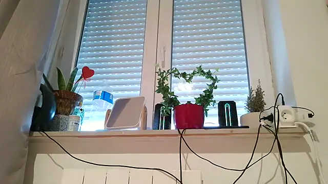 serena  vedette online show from 03/17/26, 07:01