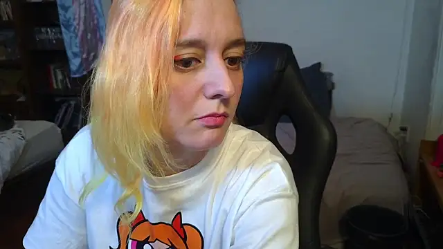 Evelan420 online show from 10/27/25, 08:46