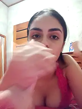 perolaa8 online show from 02/19/25, 06:00