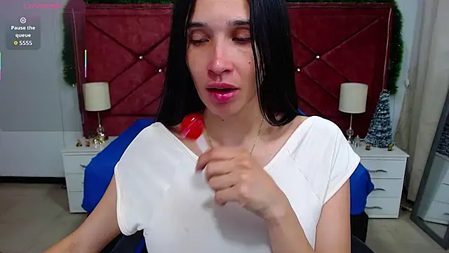 victoria adams07 online show from 12/15/25, 08:13