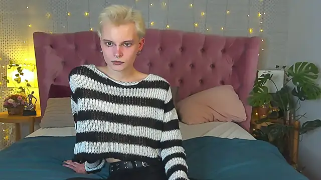 Snapshot of DemianEnglen chatting on 01/21/25, 09:04 DemianEnglen online show from 01/21/25, 09:04