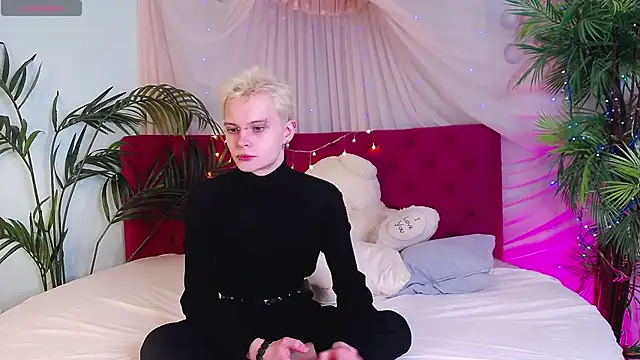 Snapshot of DemianEnglen chatting on 01/30/25, 08:53 DemianEnglen online show from 01/30/25, 08:53