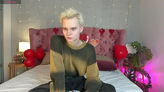 Snapshot of DemianEnglen chatting on 02/12/25, 09:22 DemianEnglen online show from 02/12/25, 09:22