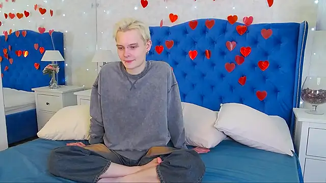 Snapshot of DemianEnglen chatting on 02/13/25, 08:55 DemianEnglen online show from 02/13/25, 08:55