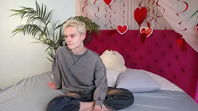 Snapshot of DemianEnglen chatting on 02/21/25, 08:49 DemianEnglen online show from 02/21/25, 08:49