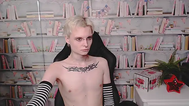 Snapshot of DemianEnglen chatting on 03/02/25, 11:42 DemianEnglen online show from 03/02/25, 11:42