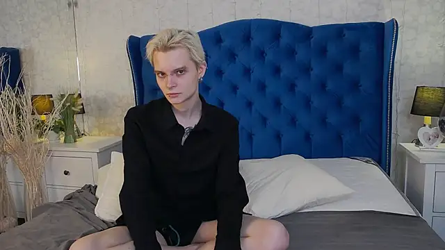 Snapshot of DemianEnglen chatting on 03/08/25, 08:46 DemianEnglen online show from 03/08/25, 08:46