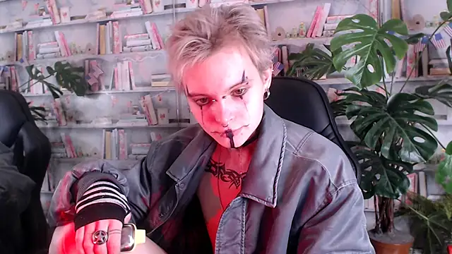 Snapshot of DemianEnglen chatting on 03/19/25, 08:22 DemianEnglen online show from 03/19/25, 08:22