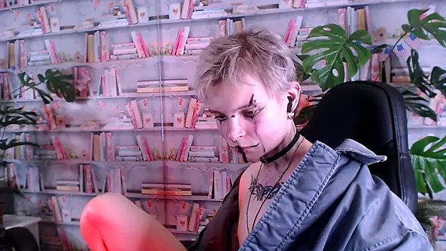 Snapshot of DemianEnglen chatting on 03/19/25, 11:25 DemianEnglen online show from 03/19/25, 11:25