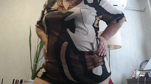 DeniseeRosea online show from 04/15/26, 07:59