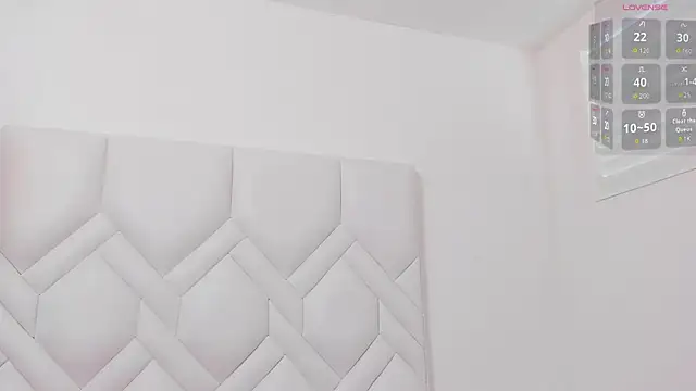 LindaHooker online show from 03/29/26, 04:45