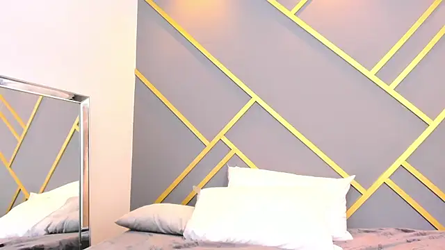 Alaia Colins online show from 03/03/25, 07:43