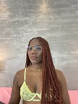 Snapshot of Alaia_Colins chatting on 07/17/26, 01:34 Alaia Colins online show from 07/17/26, 01:34