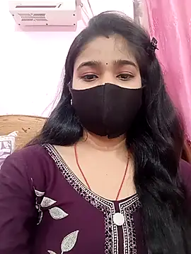 Simran-001 online show from 03/18/25, 08:14