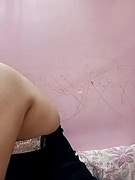 Simran-001 online show from 12/14/25, 11:48