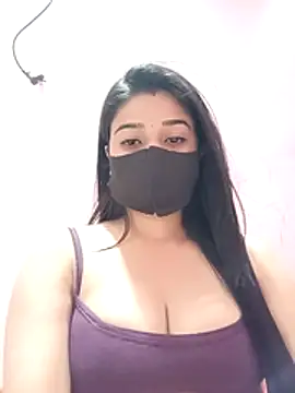 Simran-001 online show from 04/05/26, 12:13