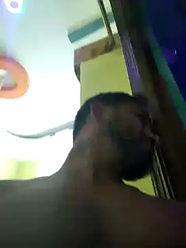 Snapshot of RaviRoy2326 chatting on 02/17/25, 10:51 RaviRoy2326 online show from 02/17/25, 10:51