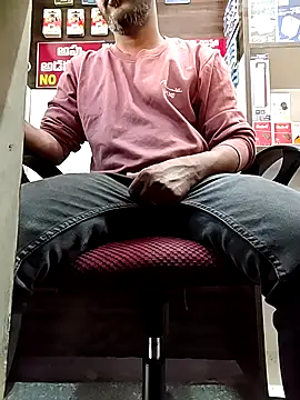 Snapshot of RaviRoy2326 chatting on 02/15/26, 07:27 RaviRoy2326 online show from 02/15/26, 07:27