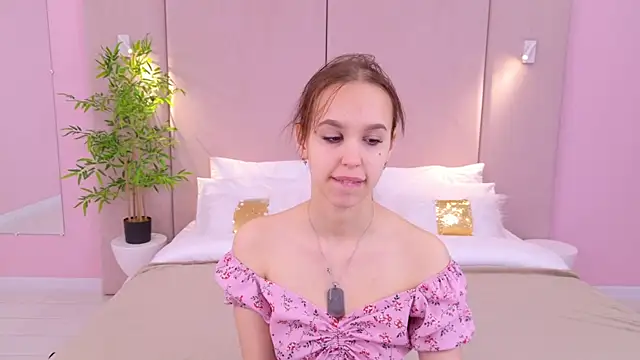 SandraTucker online show from 02/23/25, 03:02