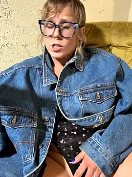 I am babydoll online show from 11/19/25, 03:50