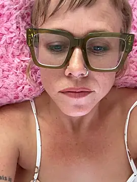 I am babydoll online show from 02/09/26, 08:29