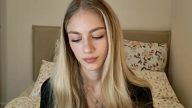 GabriellaOlsen online show from 09/17/25, 10:28