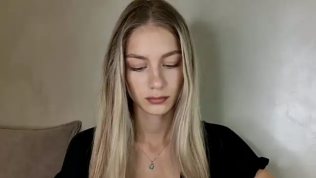 GabriellaOlsen online show from 09/28/25, 09:58