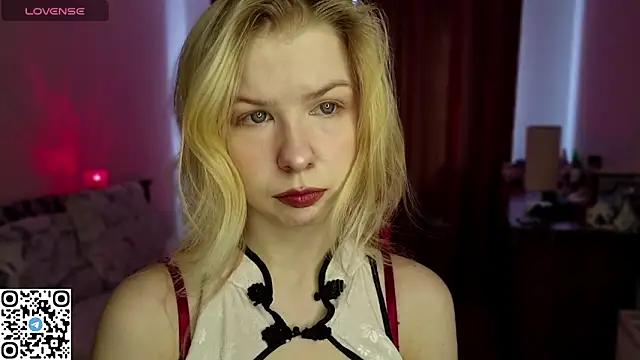 LynetHakes online show from 04/12/26, 06:29