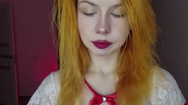LynetHakes online show from 07/07/26, 06:16