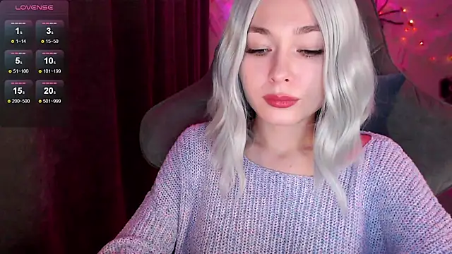 Ohmy Nora  online show from 11/22/25, 08:46