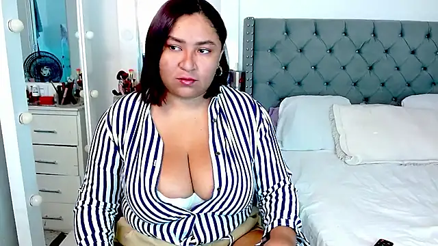 KarlaWild online show from 01/24/25, 11:48