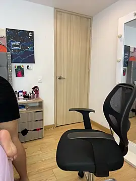 KarlaWild online show from 11/14/25, 12:31