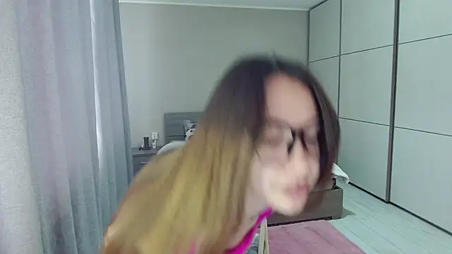 singletrouble online show from 03/12/26, 07:36