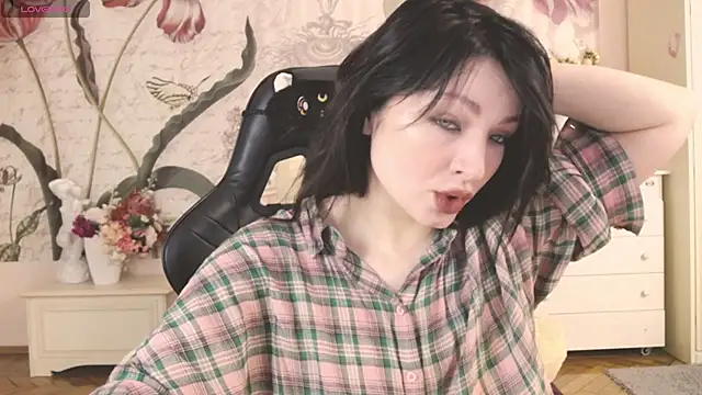 BritneyBarker online show from 02/14/26, 03:47