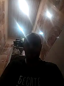 MaxDevilWhite online show from 10/16/25, 08:26