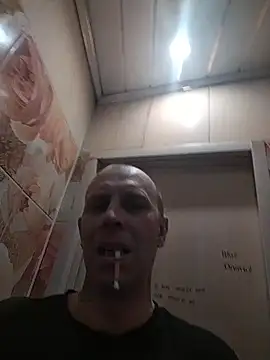 MaxDevilWhite online show from 10/26/25, 10:32