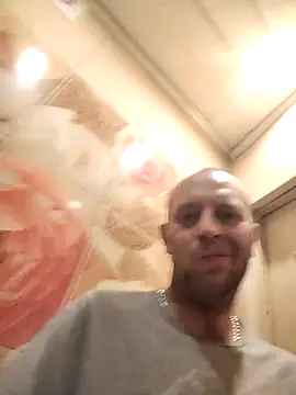 MaxDevilWhite online show from 11/03/25, 09:21