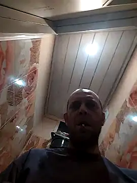 MaxDevilWhite online show from 11/09/25, 09:07