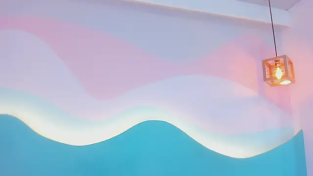 Lannajansen online show from 12/18/25, 01:39