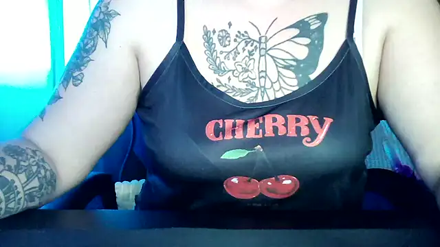 bunnyfox420 online show from 09/25/25, 04:54