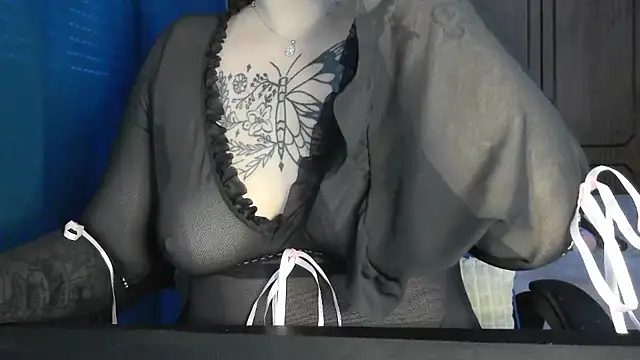 bunnyfox420 online show from 12/05/25, 05:09