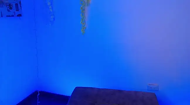 caamille025 online show from 02/02/25, 10:35