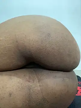 Charlotte bronxxx online show from 02/08/25, 05:50