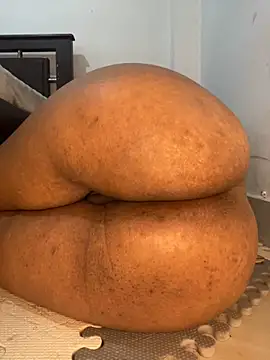 Charlotte bronxxx online show from 09/10/25, 05:35