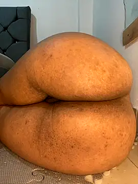 Charlotte bronxxx online show from 09/15/25, 10:43