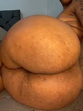 Charlotte bronxxx online show from 11/08/25, 05:34