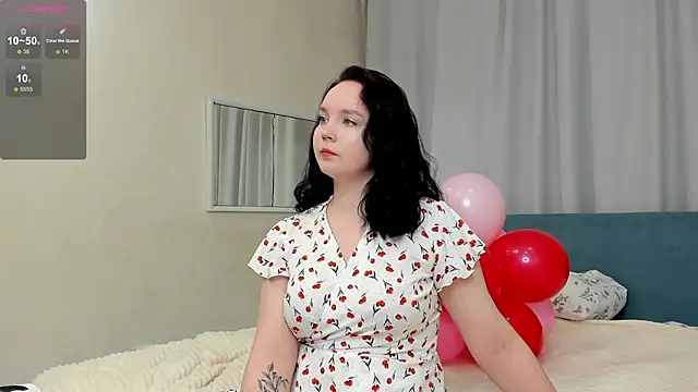 Snapshot of maya_suun chatting on 02/07/25, 08:33 maya suun online show from 02/07/25, 08:33